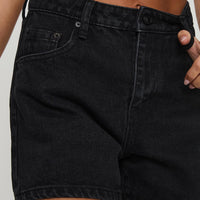 Saldana Shorts Washed Black Denim