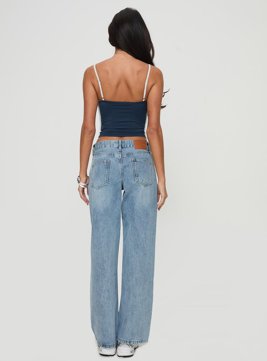 Serenitia Mid Rise Straight Leg Jeans Light Wash